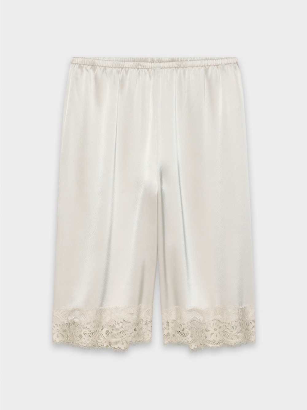 Aritzia Babaton Mitte Bloomers Satin Lace Shorts NWT Medium